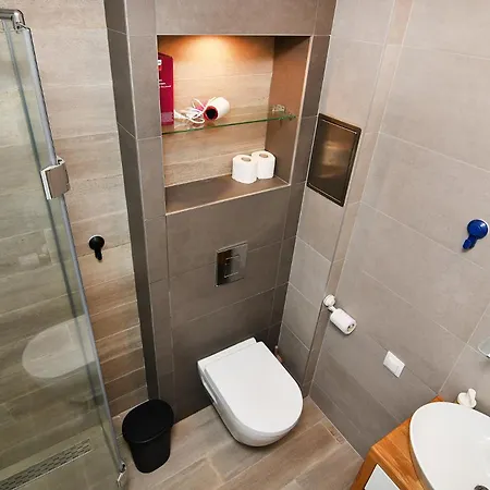 Free Parking Flats With Wifi And Pool Lejlighed Varna