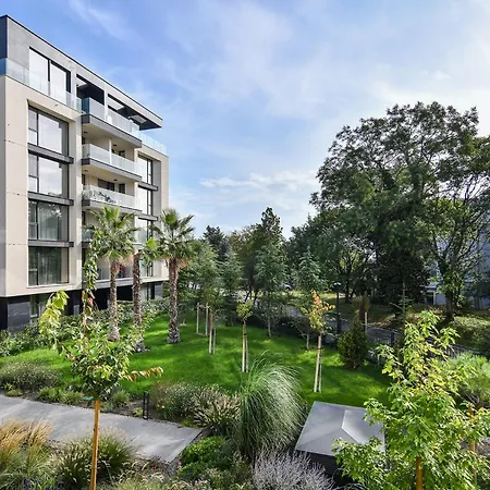 Free Parking Flats With Wifi And Pool Apartament Warna