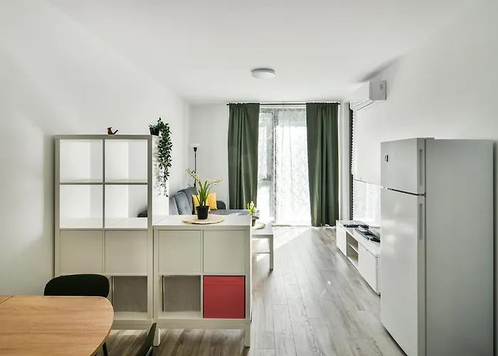 Free Parking Flats With Wifi And Pool * Warna