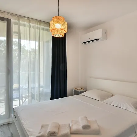 Free Parking Flats With Wifi And Pool * Varna