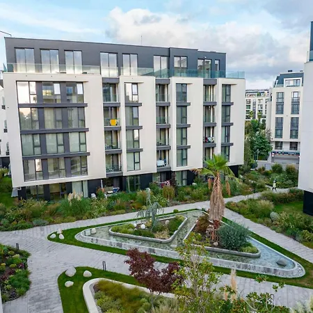 Free Parking Flats With Wifi And Pool