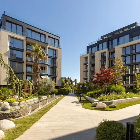 Free Parking Flats With Wifi And Pool Varna