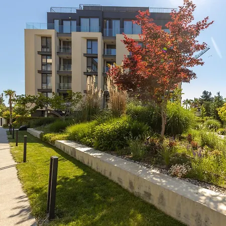Free Parking Flats With Wifi And Pool Apartment Varna