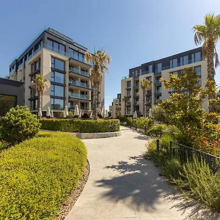 Free Parking Flats With Wifi And Pool Apartment Varna