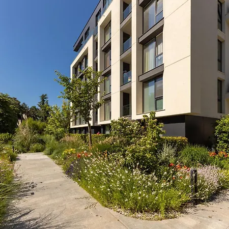 Free Parking Flats With Wifi And Pool Apartment Varna