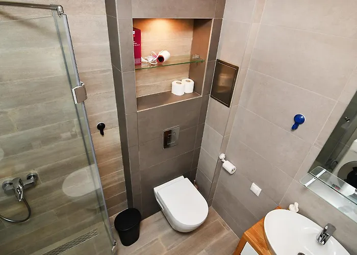 Free Parking Flats With Wifi And Pool Apartament Varna
