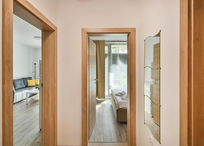 Free Parking Flats With Wifi And Pool Apartament *